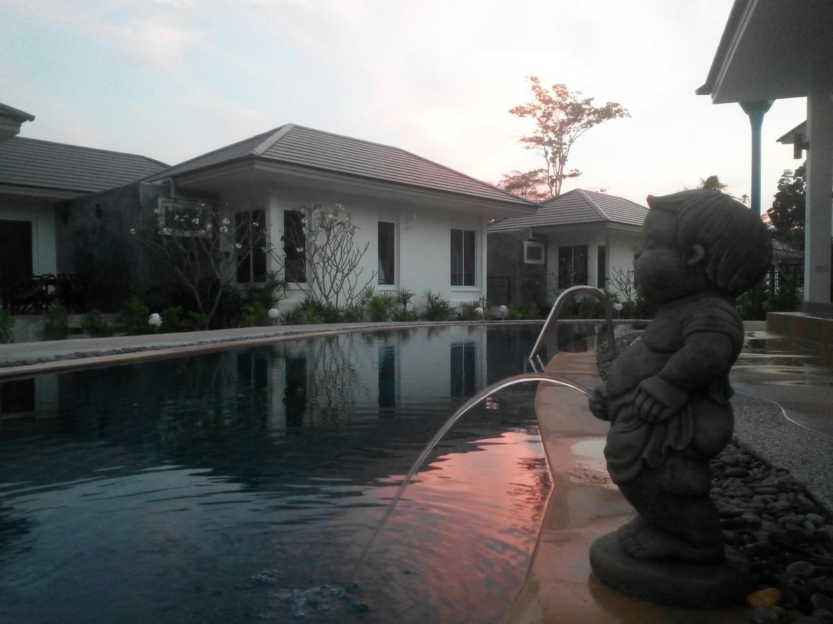 Yokyor Resort Pak Meng Esterno foto
